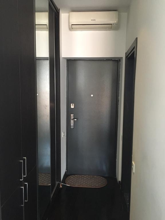 Black-White Rooms บาทูมิ ภายนอก รูปภาพ