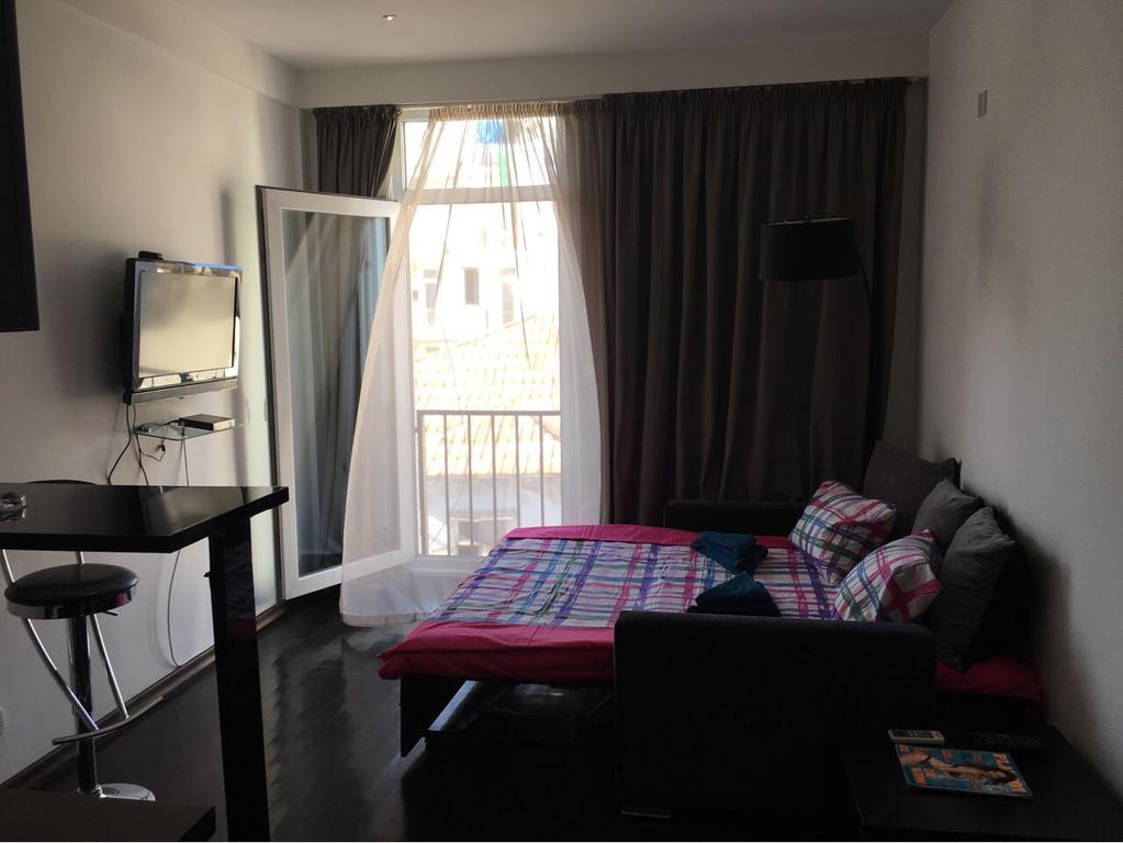 Black-White Rooms บาทูมิ ภายนอก รูปภาพ